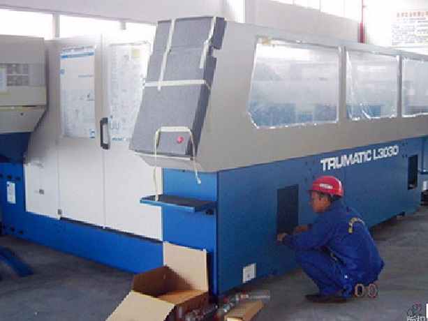 3030大型鐳射機設備搬運安裝